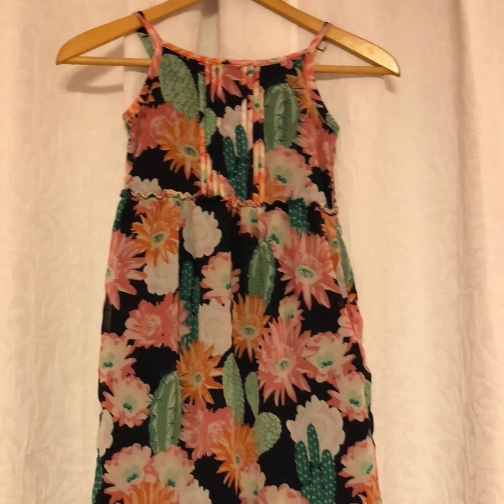 The children’s Place M7/8 GUC flower dress 🌸